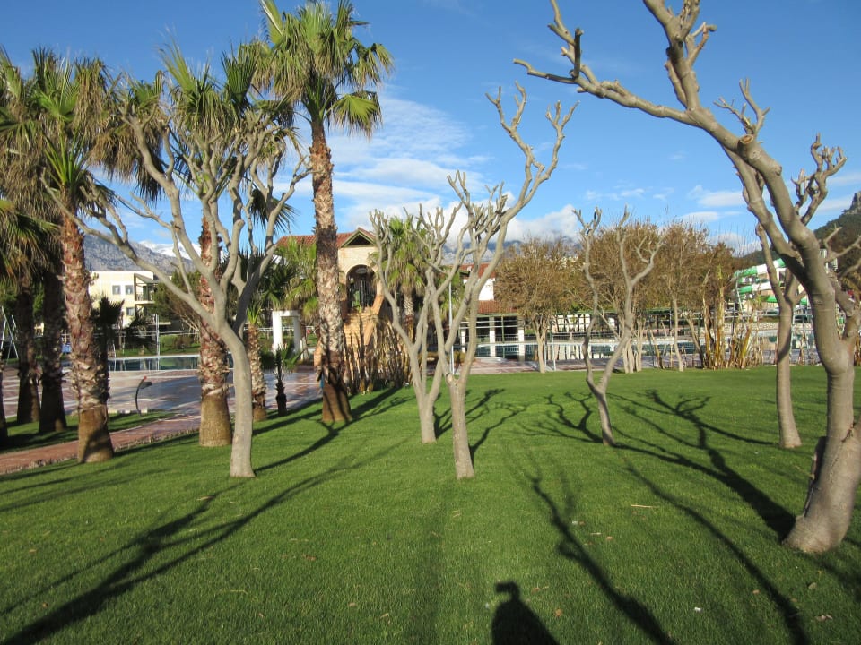 Территория отеля Limak Limra Hotel & Resort