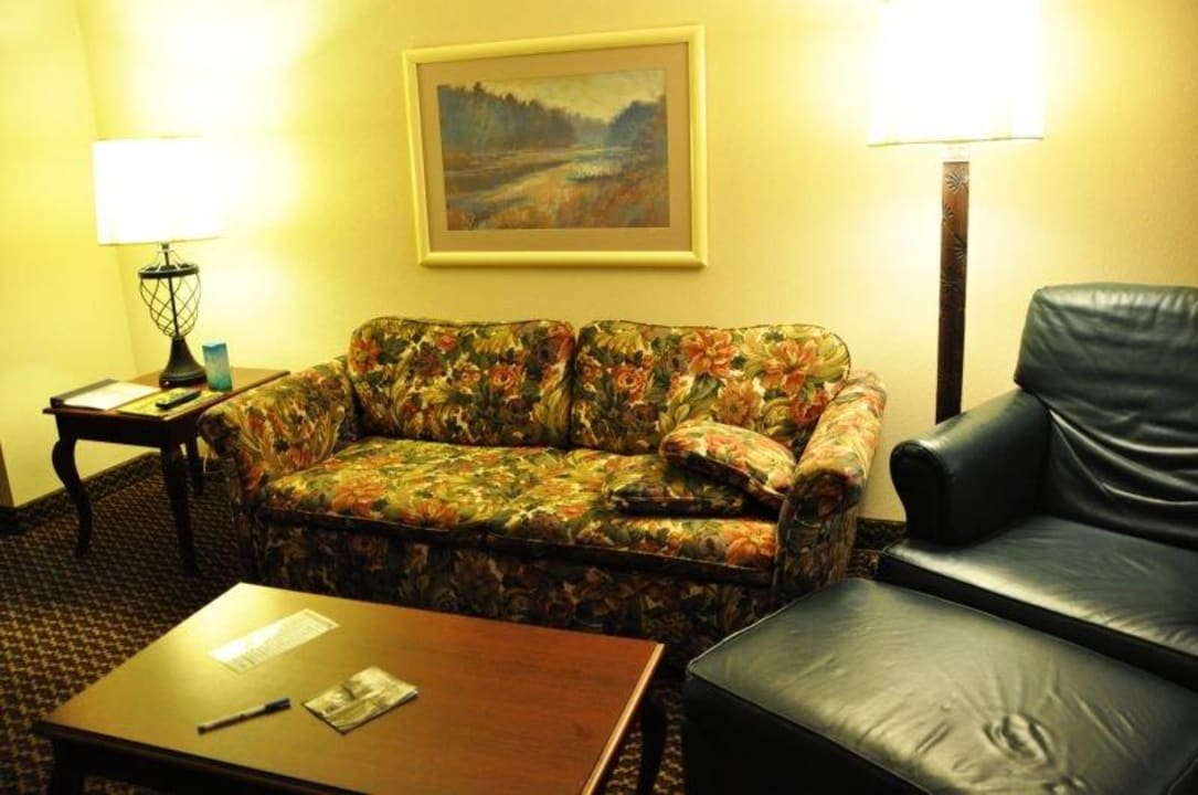 Wohnbereich Wyndham Dallas Suites - Park Central