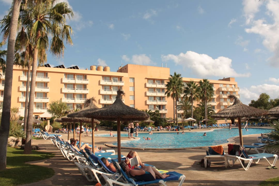 Poolanlage Garbí Cala Millor