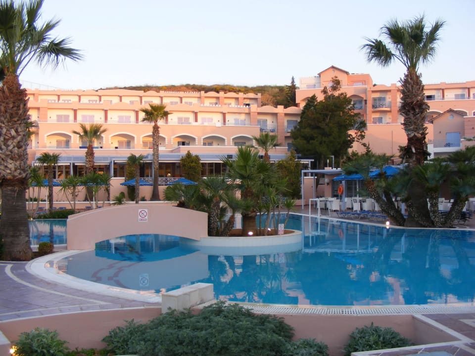 Hauptpool Mitsis Rodos Village