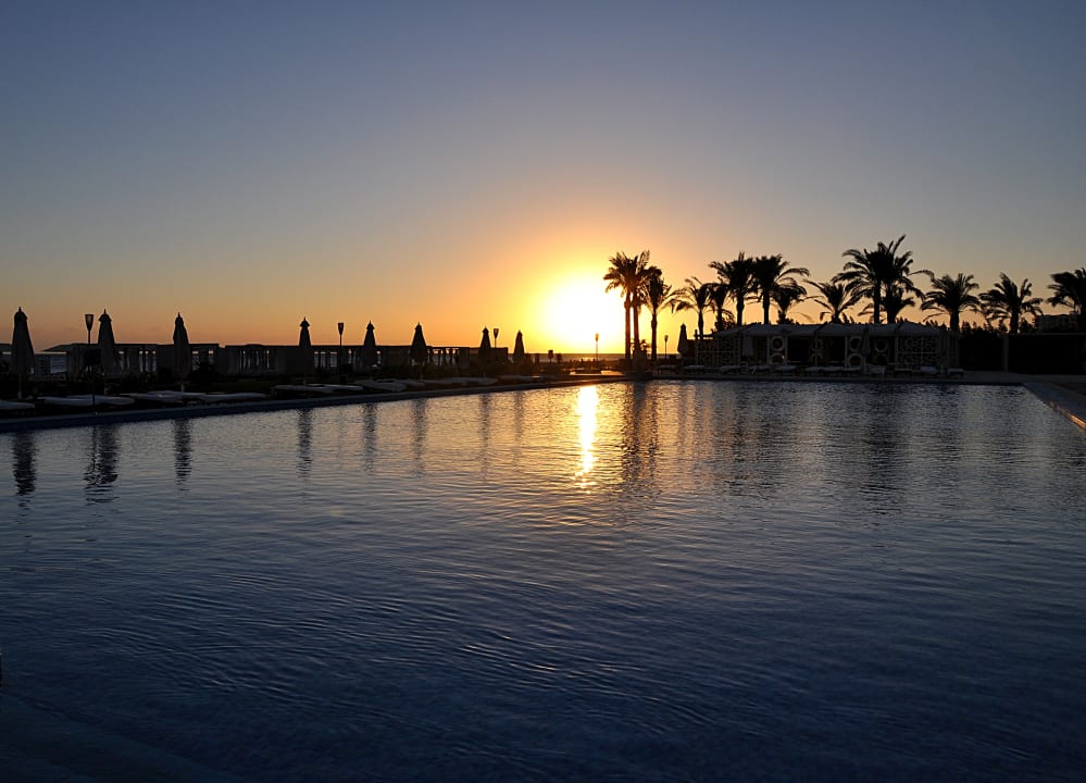 Pool Premier Le Reve Hotel & Spa