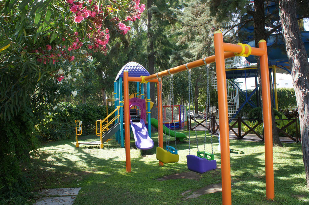 Kinderspielplatz Asteria Collection Side