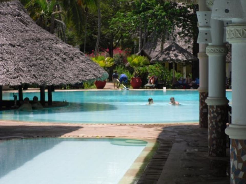 Die Poollandschaft Neptune Village Beach Resort & Spa