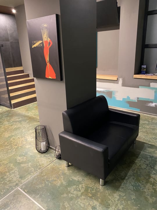Lobby K Modern Hotel
