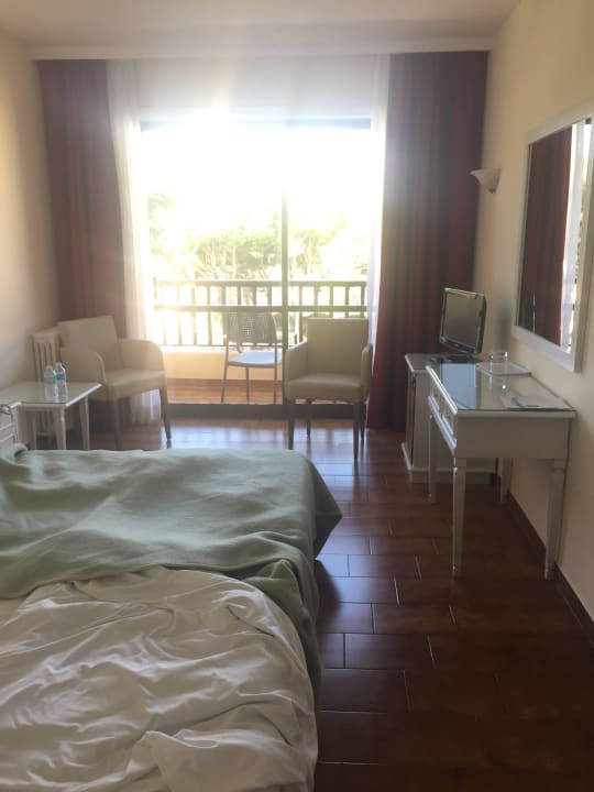 Sehr geräumiges Doppelzimmer Hotel Bella Playa & Spa