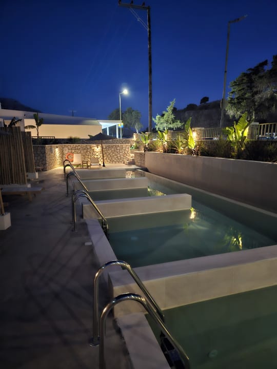 Pool Delfinia Resort