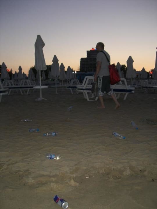 Schmutziger Strand Hotel Diamond