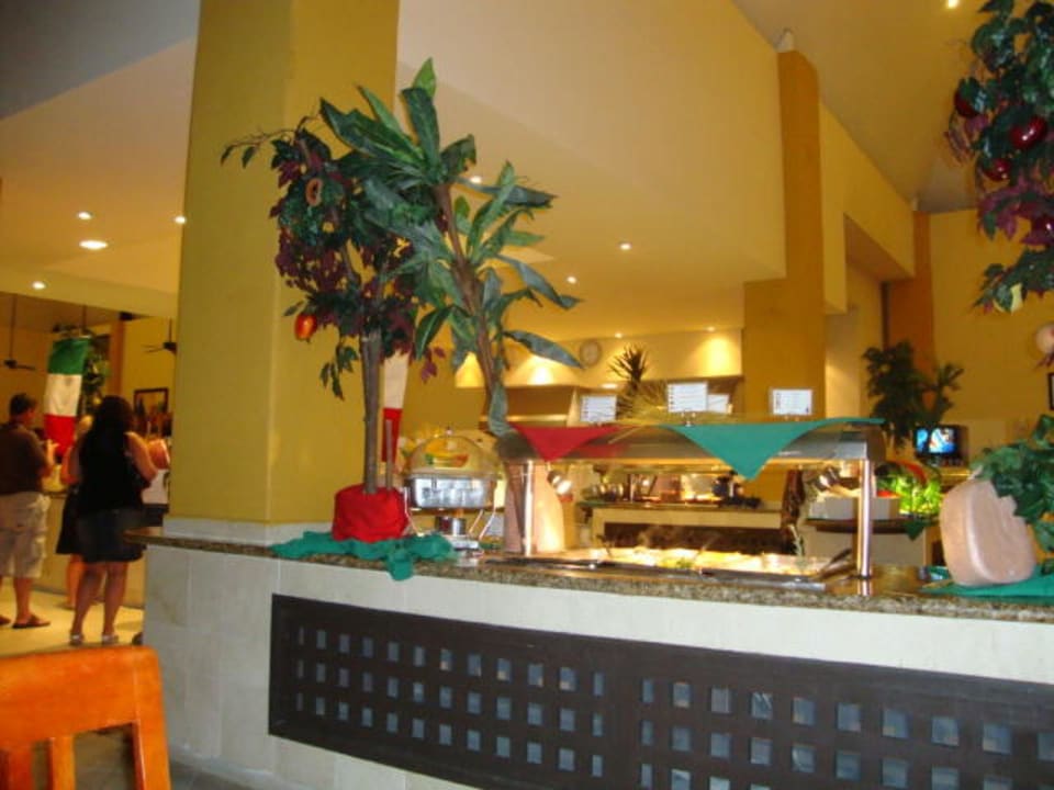 Teil des Büffets Viva Azteca by Wyndham - All Inclusive Resort