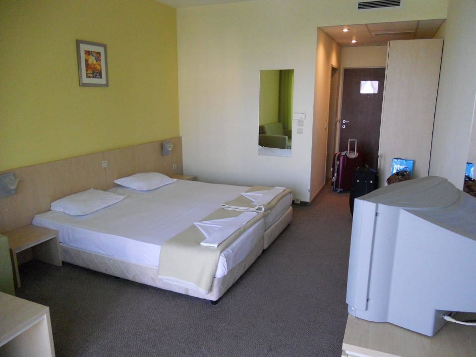 11 Park Hotel Golden Beach