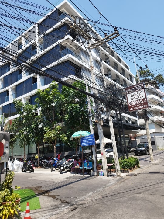 Außenansicht Blackwoods Hotel Pattaya