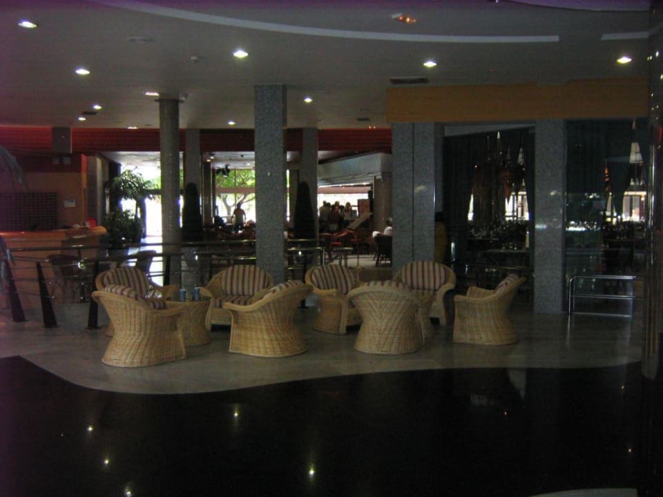 Die Lobby Bull Escorial & Spa