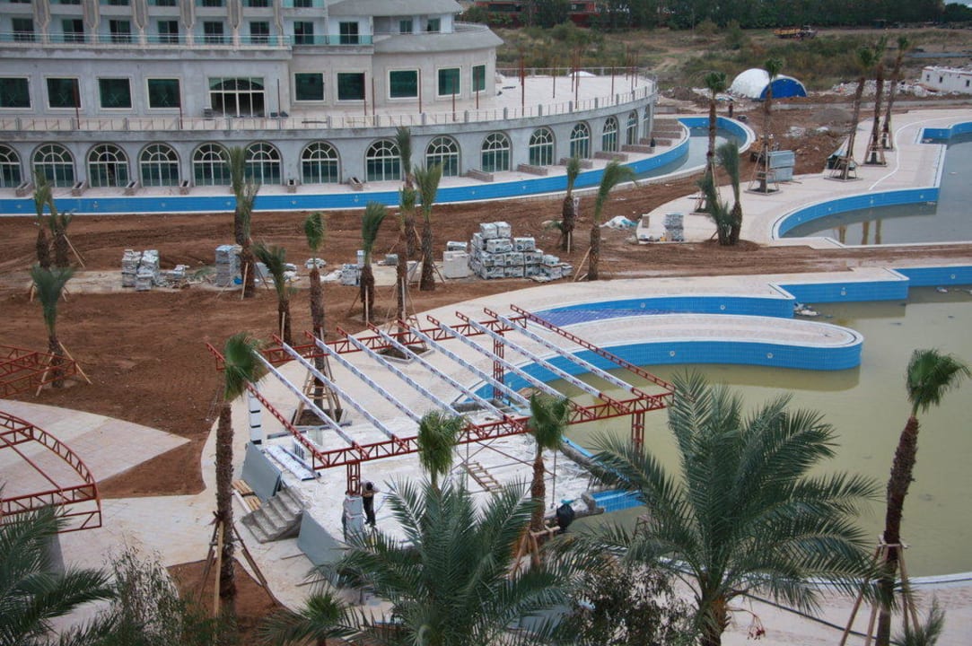 Teil der Poolanlage Hotel Delphin Imperial