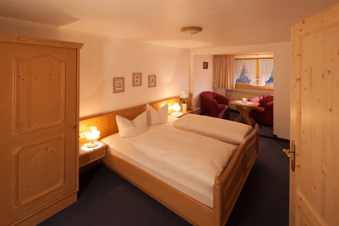 Zimmer Landgasthof und Ferienwohnungen Almenhof