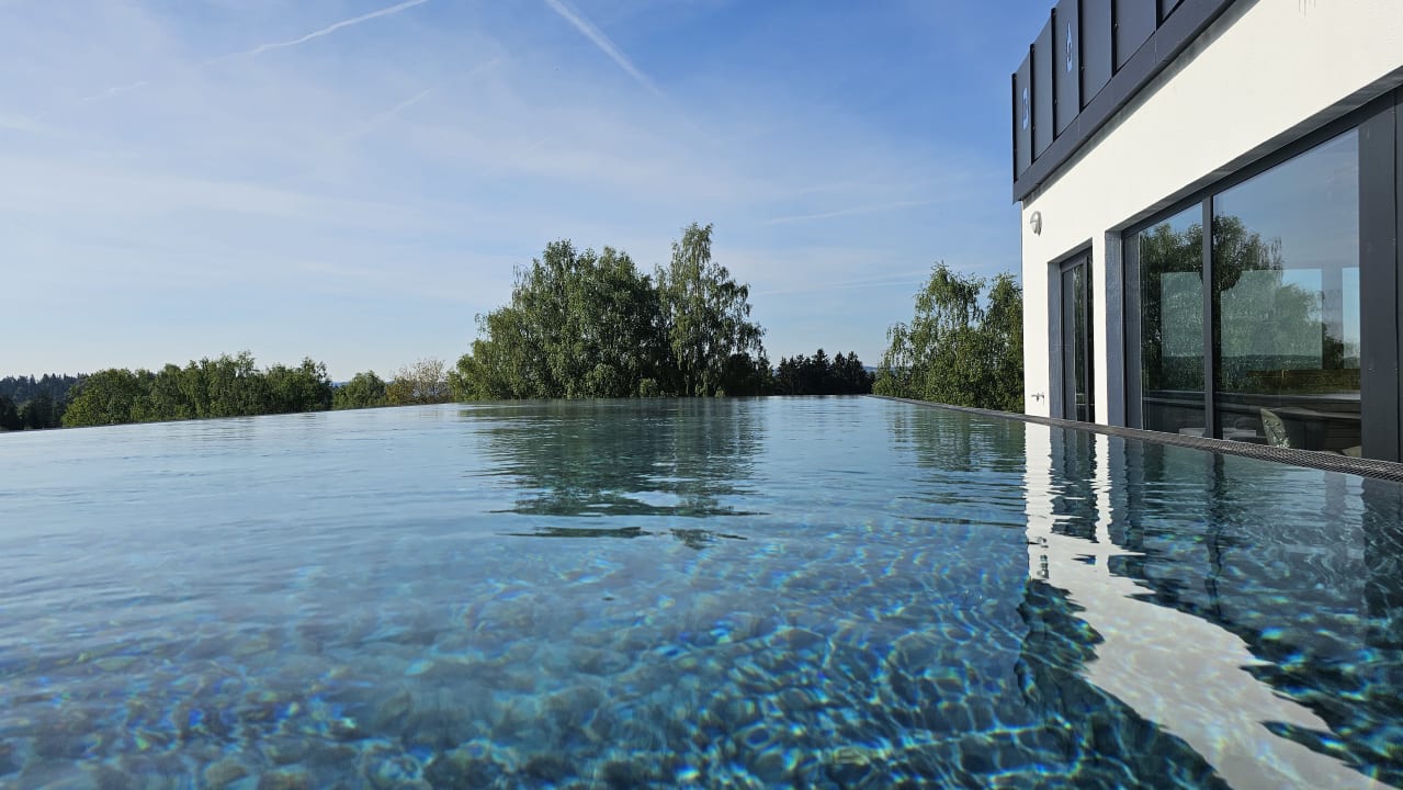 Pool 1. Bier & Wohlfühlhotel Gut Riedelsbach