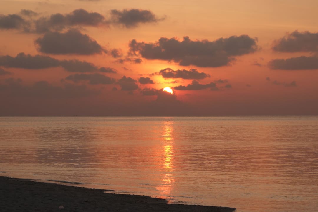 Sonnenuntergang Fihalhohi Maldives