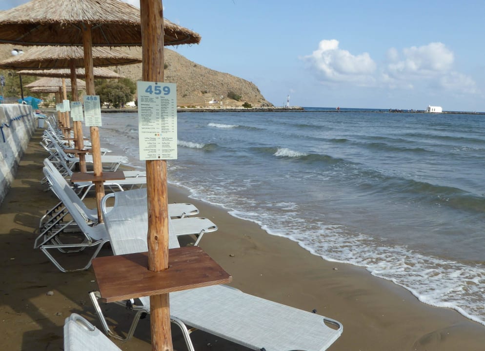 Sehr schmaler Strand Corissia Park Harmony Boutique Resort