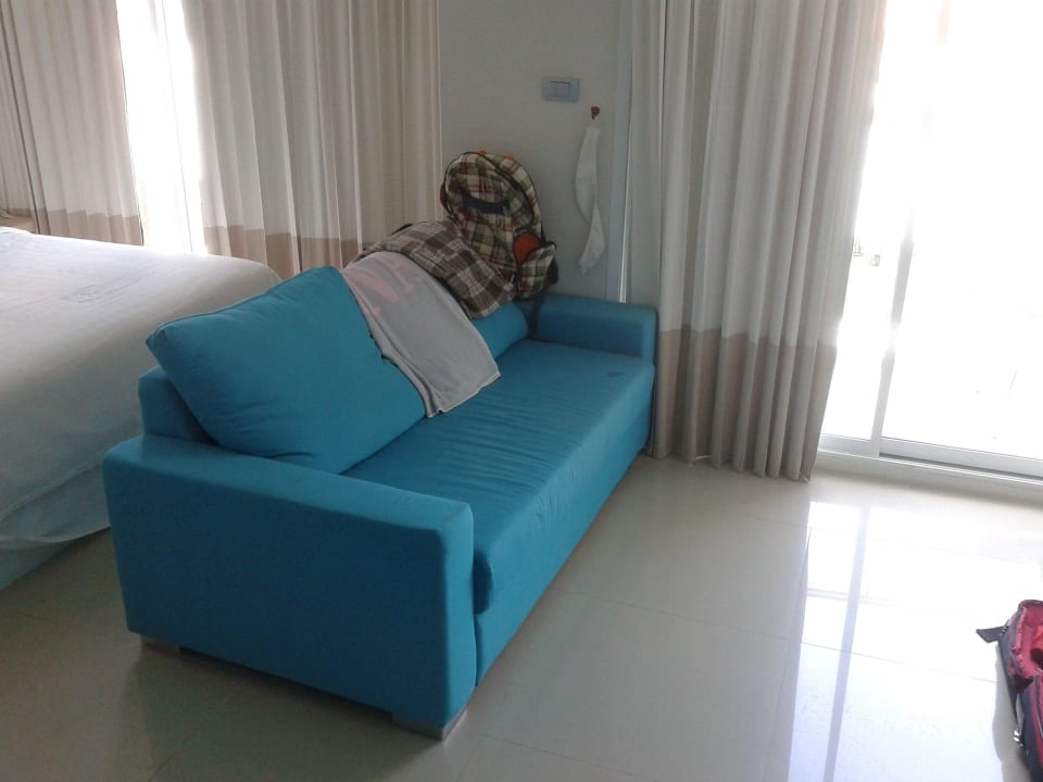 Couch R-Con Blue Ocean