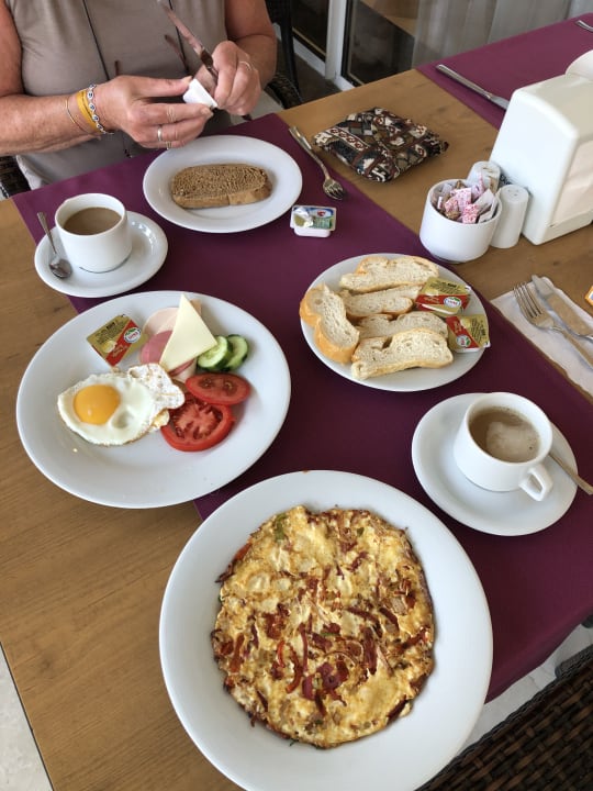 Gastro Mary Hotel Side