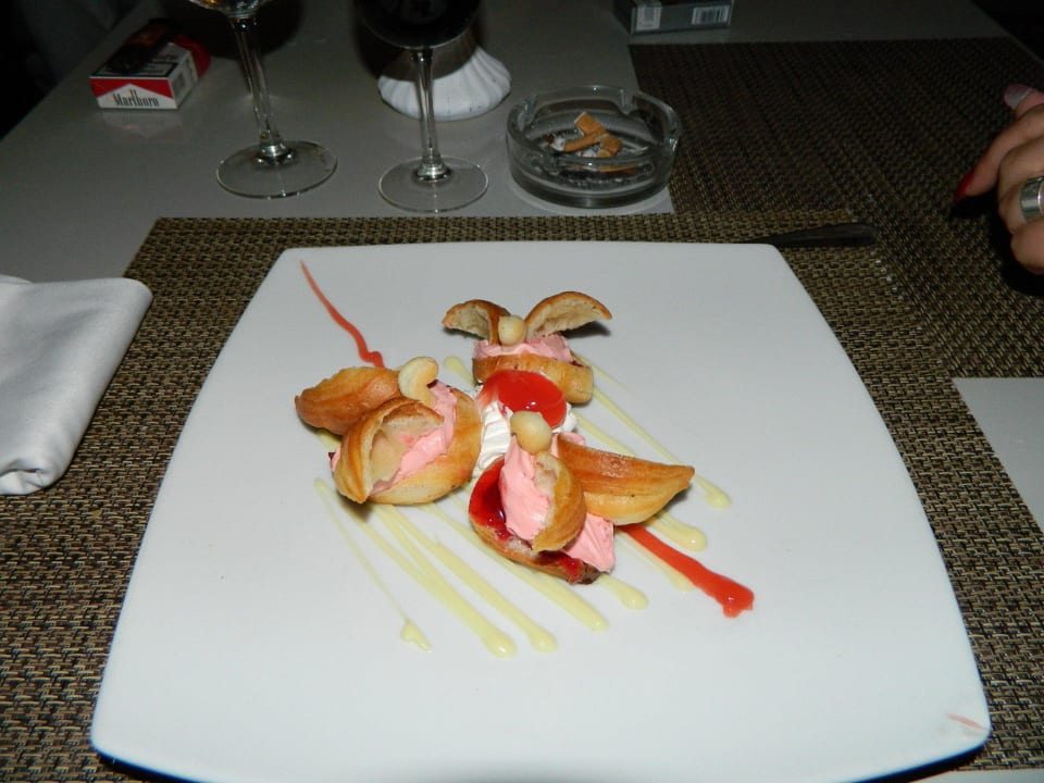 Leckere Nachspeise TRS Turquesa Hotel - Adults only