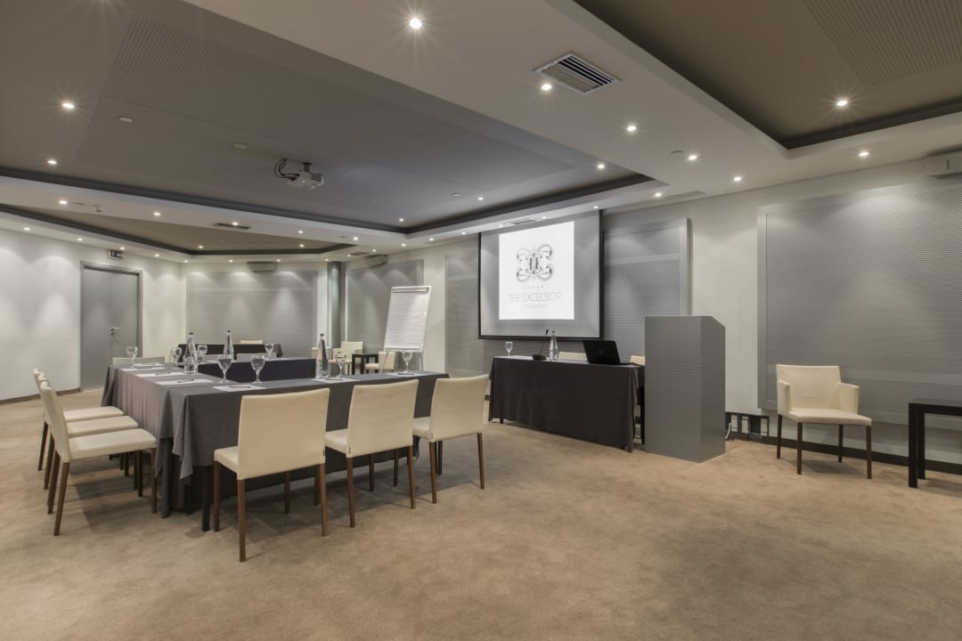 Sonstiges The Excelsior Hotel