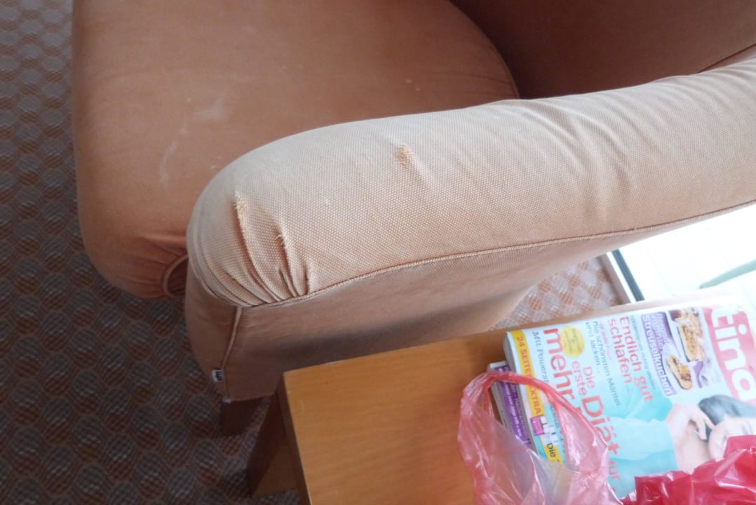 Uralte Sessel Bezug gerissen Ibiscus Hotel Rhodos