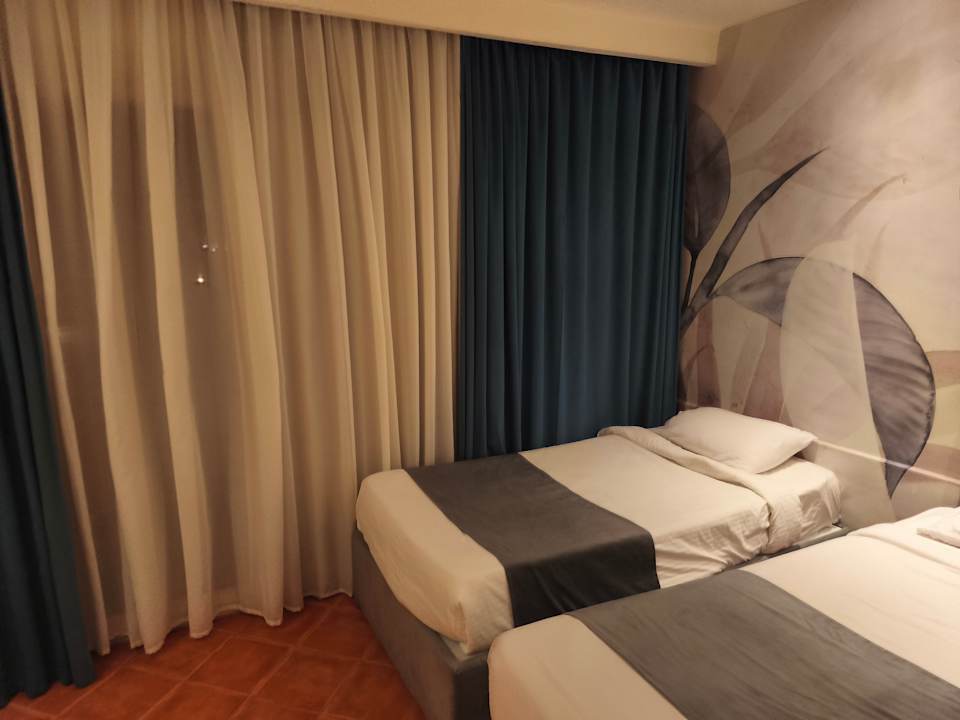 Zimmer Three Corners Sea Beach Resort