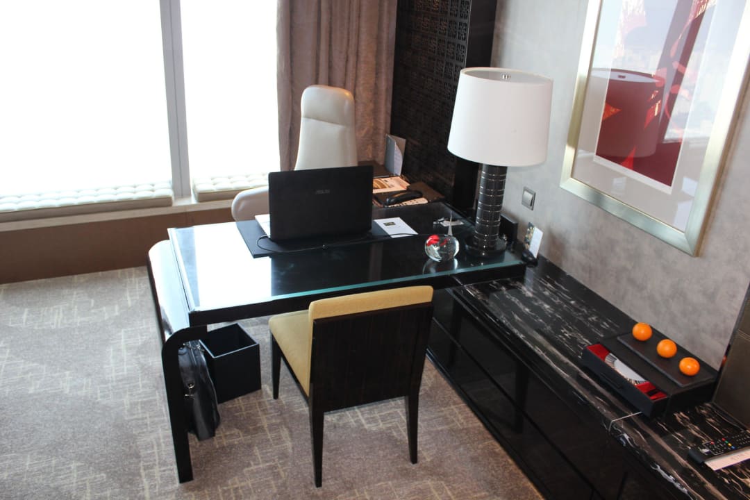 Schreibtisch  Hotel The Ritz-Carlton Hongkong