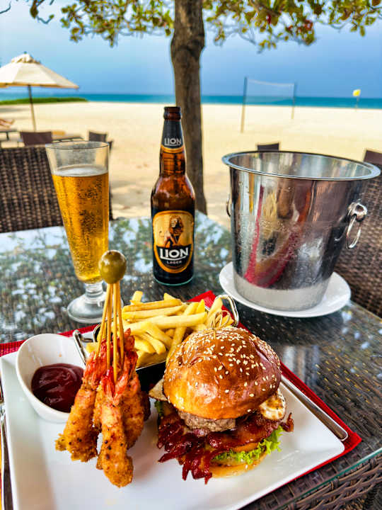 Gastro Uga Bay - Pasikuda