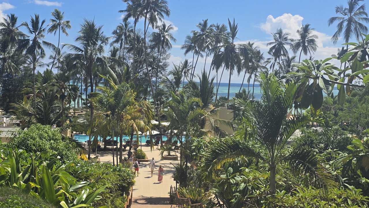 Pool TUI Blue Bahari Zanzibar