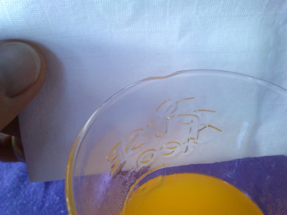 Scharfe Kante am Trinkglas Hotel Sözer