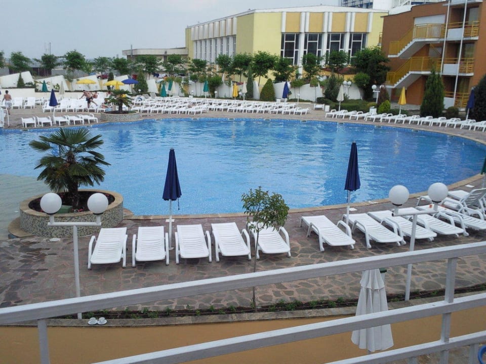 Der Pool Nessebar Beach Hotel