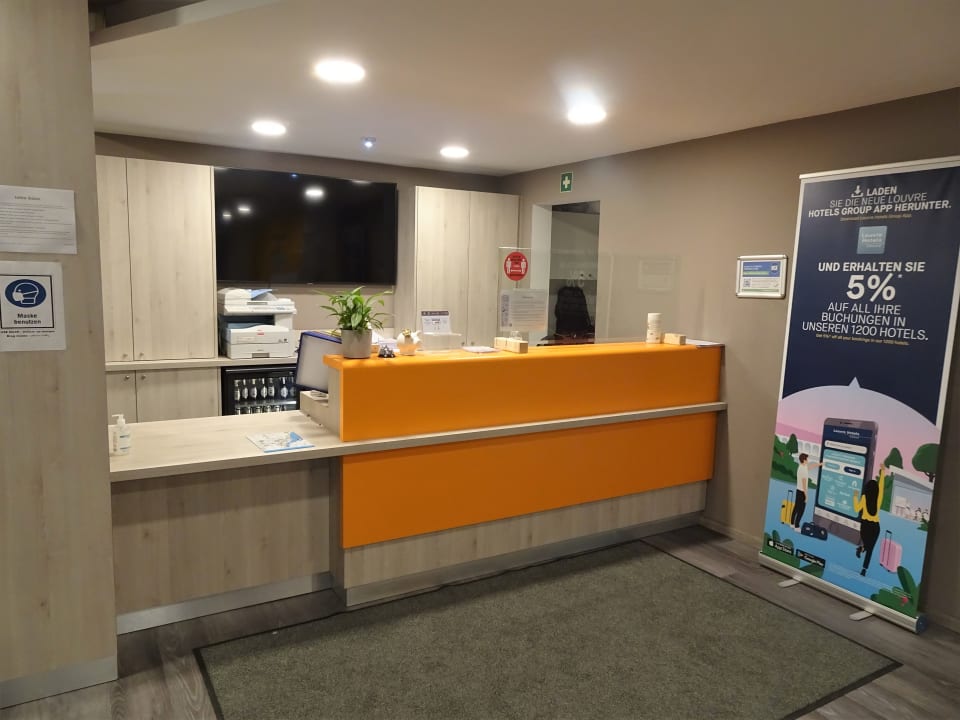 Lobby Premiere Classe Hotel Am Kieler Schloss Kiel