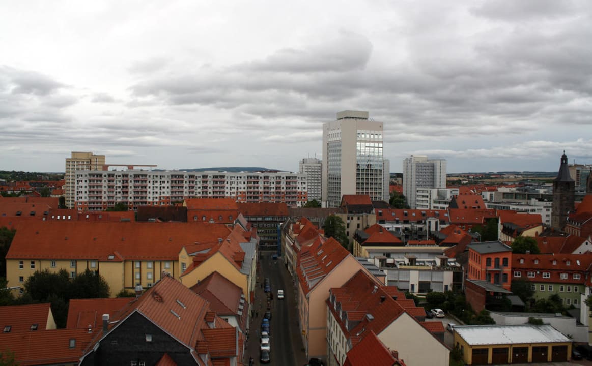 Das Hotel dominiert das Stadtbild NYX Hotel Erfurt