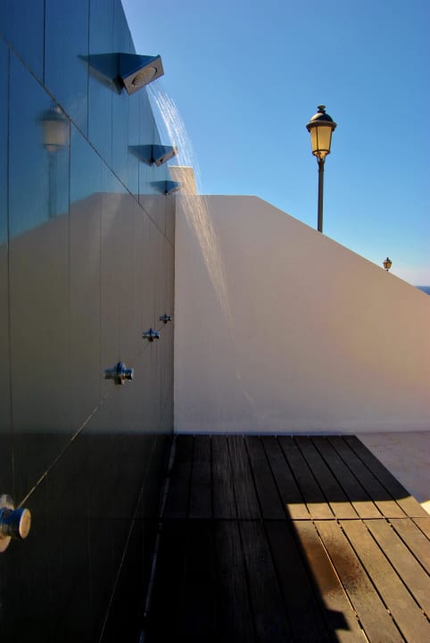 Duschen der Chill-out Terrasse VIK Villas Vista Mar