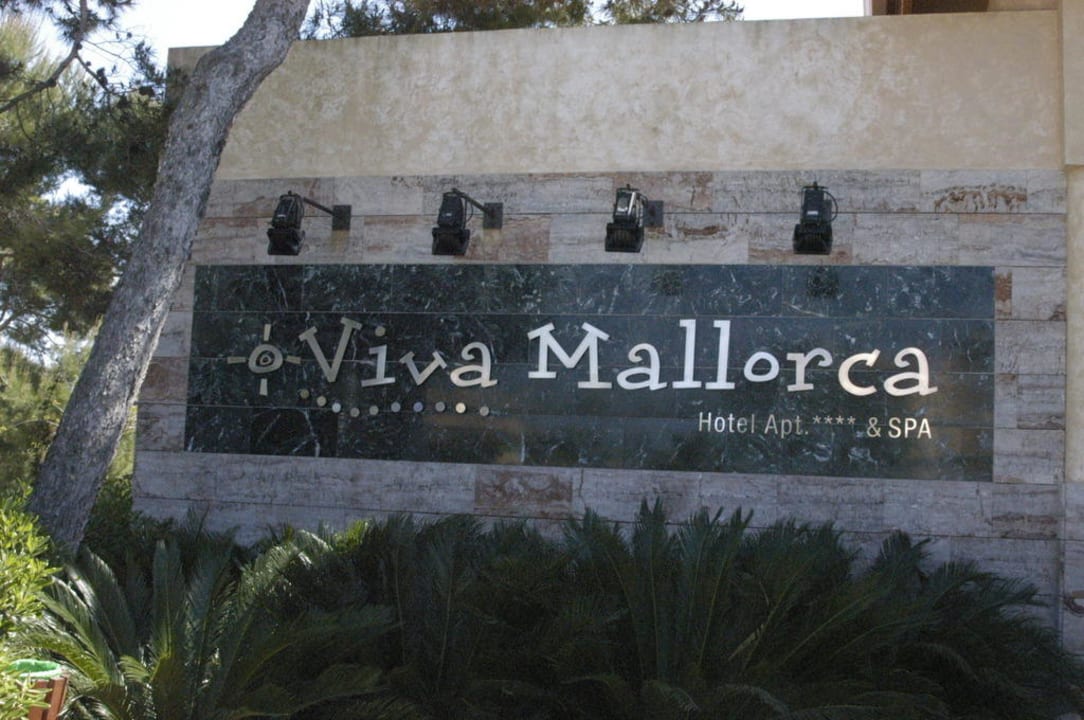 Schriftzug des Hotels Zafiro Mallorca