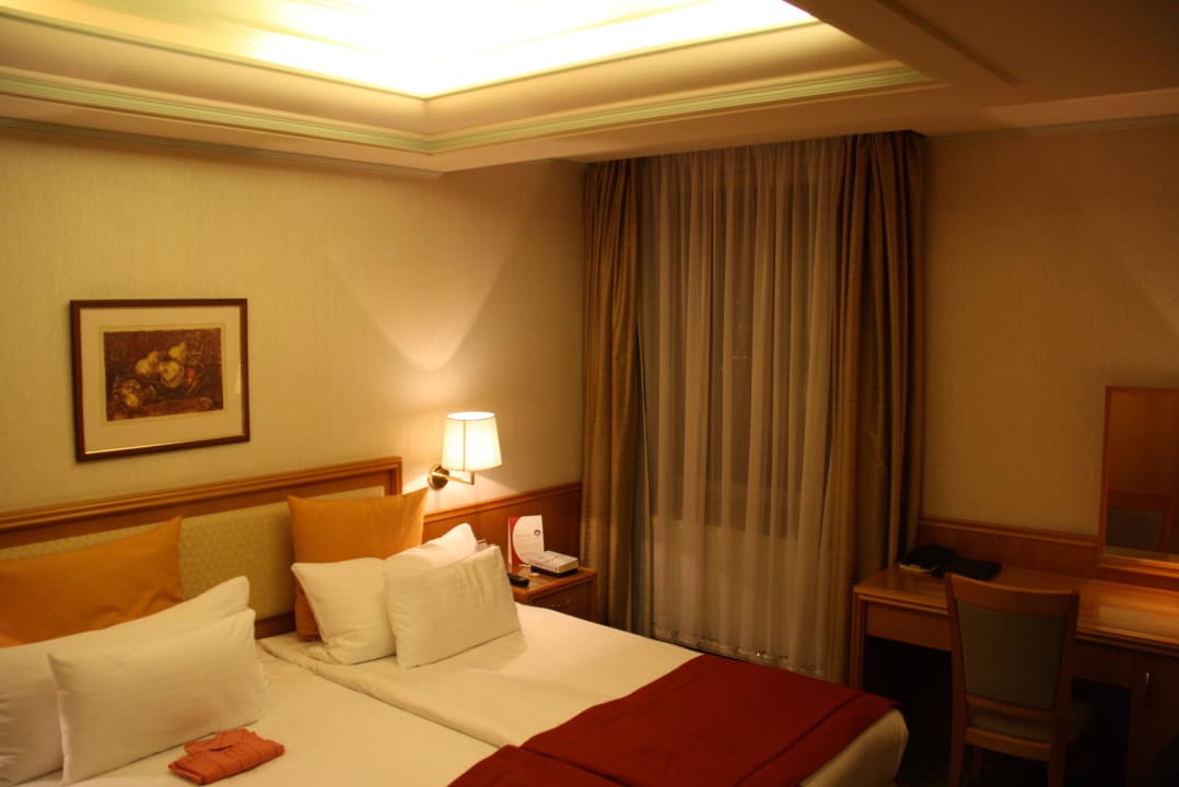 Komfortables Schlafzimmer Hotel International Prague