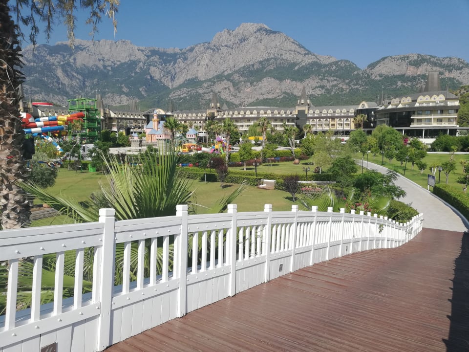 Außenansicht Crystal Prestige Elite