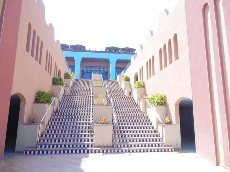 Aufgang zur Bar, Lobby, Restaurant... H10 Tindaya