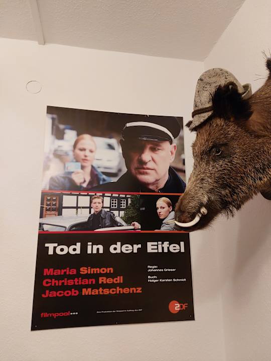 Zimmer EIFELkrimihotel