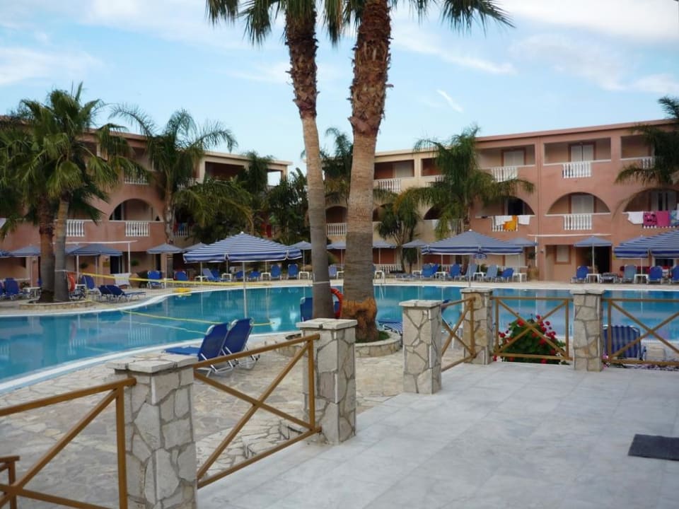 Hotel od strony jadalni Hotel Zante Village