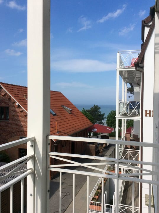 Meerblick mit Fischlokal  Nymphe Strandhotel & Apartments