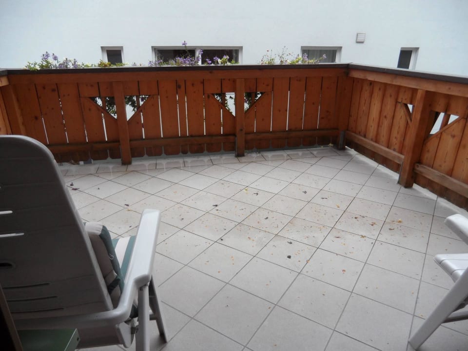 Ein großer Balkon  Hotel Wagrainerhof