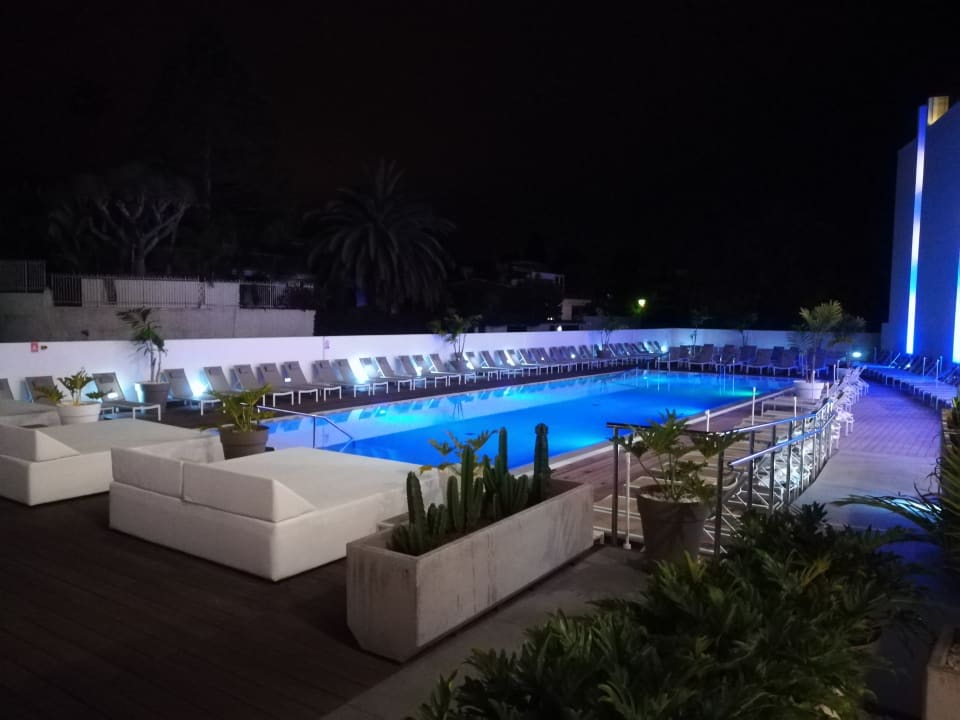 Pool bei Nacht Atlantic Mirage Suites & Spa - Adults only