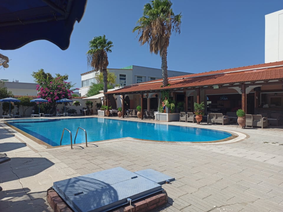 Pool Hotel Faliraki Bay