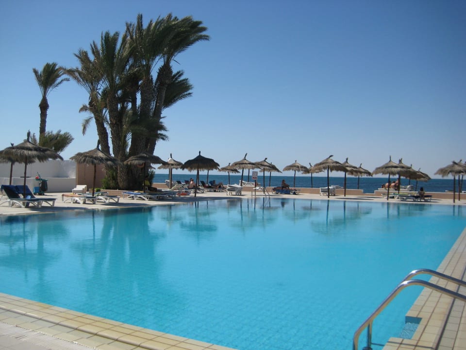 Süsswasserpool  Hotel El Mouradi Djerba Menzel