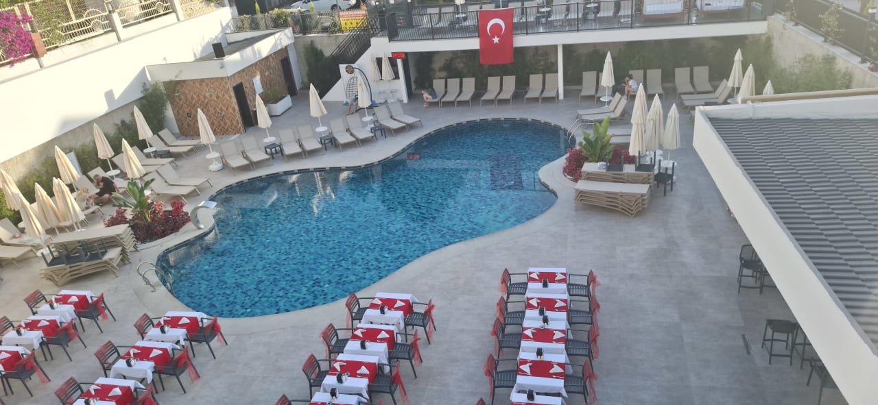 Pool Side Zeugma Hotel - Adult Only 16 Plus