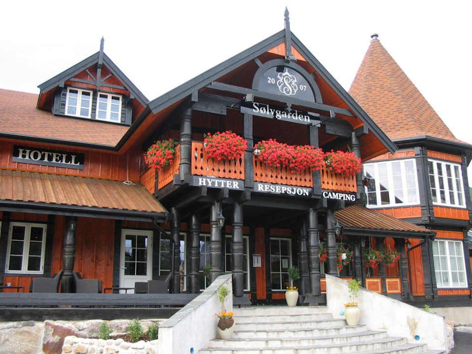 Hotel entrance Rysstad Solvgarden Hotell