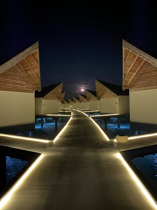 Außenansicht Kuredhivaru Resort and Spa, Maldives