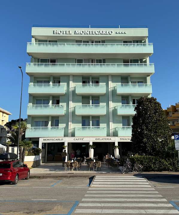 Außenansicht Hotel Montecarlo