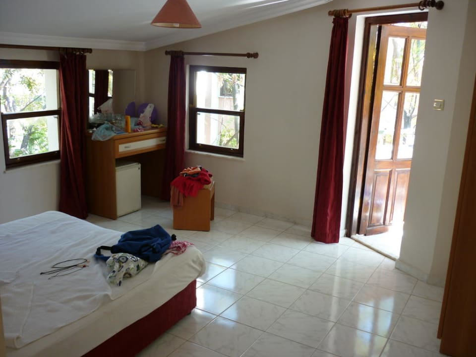 Schlafzimmer Side Royal Paradise Hotel